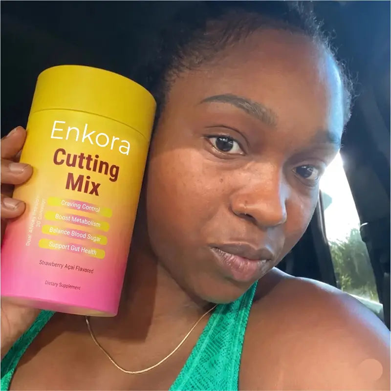 Clienta con su Enkora Cutting Mix